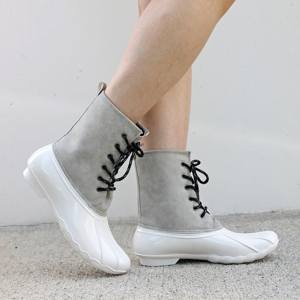 Granada-01Lace Up Women's Duck Boots